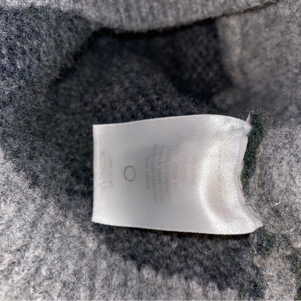 Gray Patterned Small Sweater - image 4